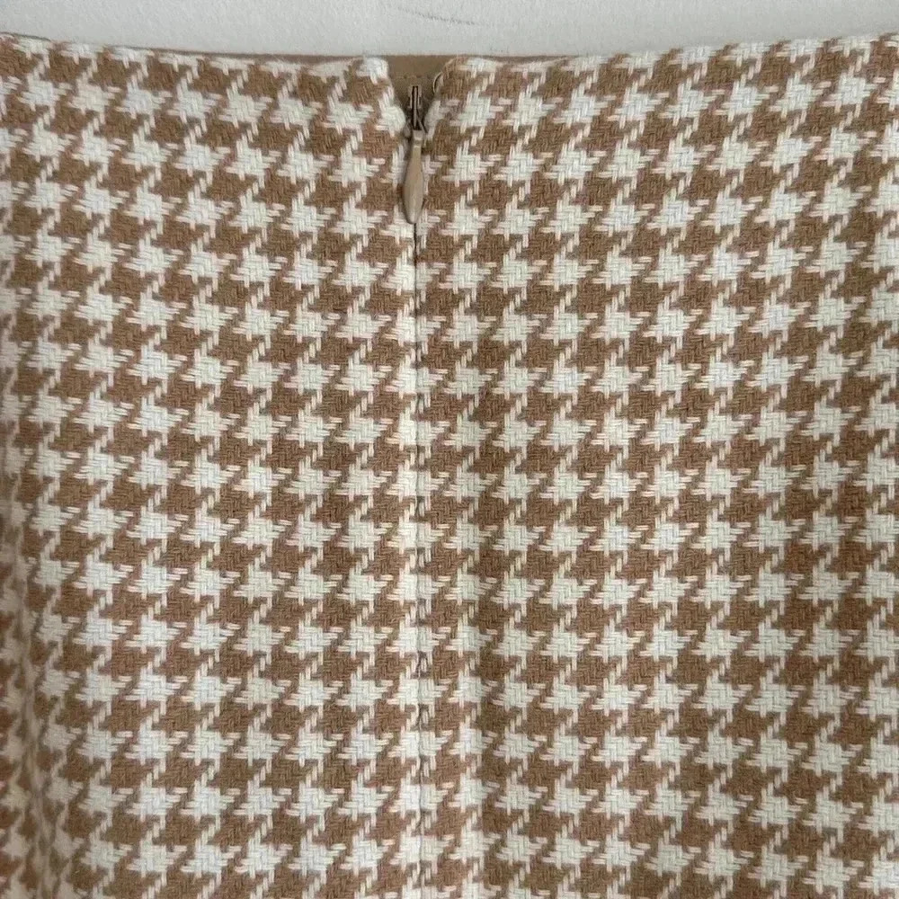 Ann Taylor LOFT Tan and Cream Houndstooth Wool Blend Pencil Skirt, Size 12 - Picture 14 of 16